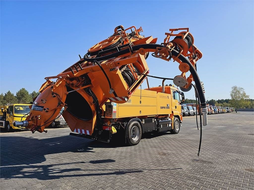 MAN Wiedemann SUPER 2000 4x2 WUKO RECYKLING for collec - Camion hydrocureur: photos 1 MAN Wiedemann SUPER 2000 4x2 WUKO RECYKLING for collec - Camion hydrocureur: photos 1