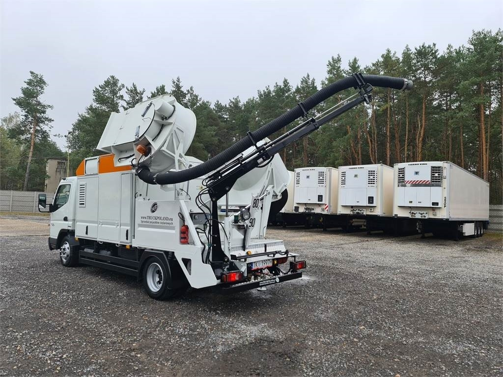 Mitsubishi CANTER odkurzacz koparka ssąca Saugbagger CITY SAU - Camion hydrocureur: photos 2 Mitsubishi CANTER odkurzacz koparka ssąca Saugbagger CITY SAU - Camion hydrocureur: photos 2
