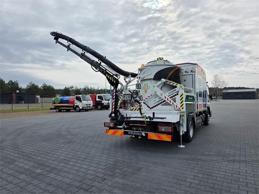 Crédit-bail de Mitsubishi CANTER odkurzacz koparka ssąca Saugbagger CITY SAU  Mitsubishi CANTER odkurzacz koparka ssąca Saugbagger CITY SAU: photos 29