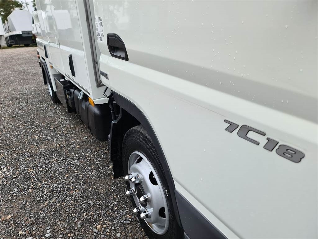 Mitsubishi CANTER odkurzacz koparka ssąca Saugbagger CITY SAU - Camion hydrocureur: photos 4 Mitsubishi CANTER odkurzacz koparka ssąca Saugbagger CITY SAU - Camion hydrocureur: photos 4