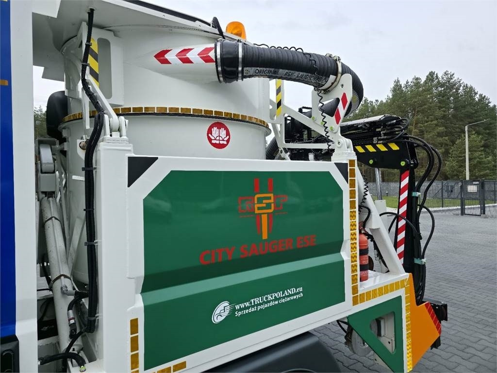 Crédit-bail de Mitsubishi CANTER odkurzacz koparka ssąca Saugbagger CITY SAU  Mitsubishi CANTER odkurzacz koparka ssąca Saugbagger CITY SAU: photos 14