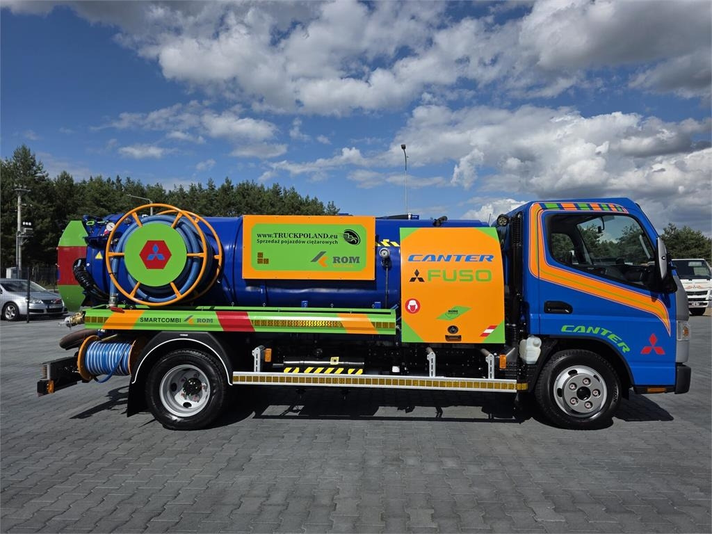 Camion hydrocureur Mitsubishi ROM SMART COMBI WUKO HOT WATER FOR CLEANING SEWAGE: photos 6