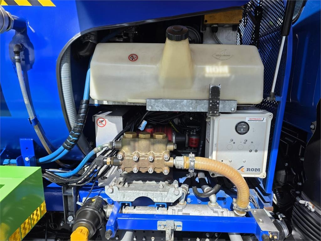 Camion hydrocureur Mitsubishi ROM SMART COMBI WUKO HOT WATER FOR CLEANING SEWAGE: photos 23