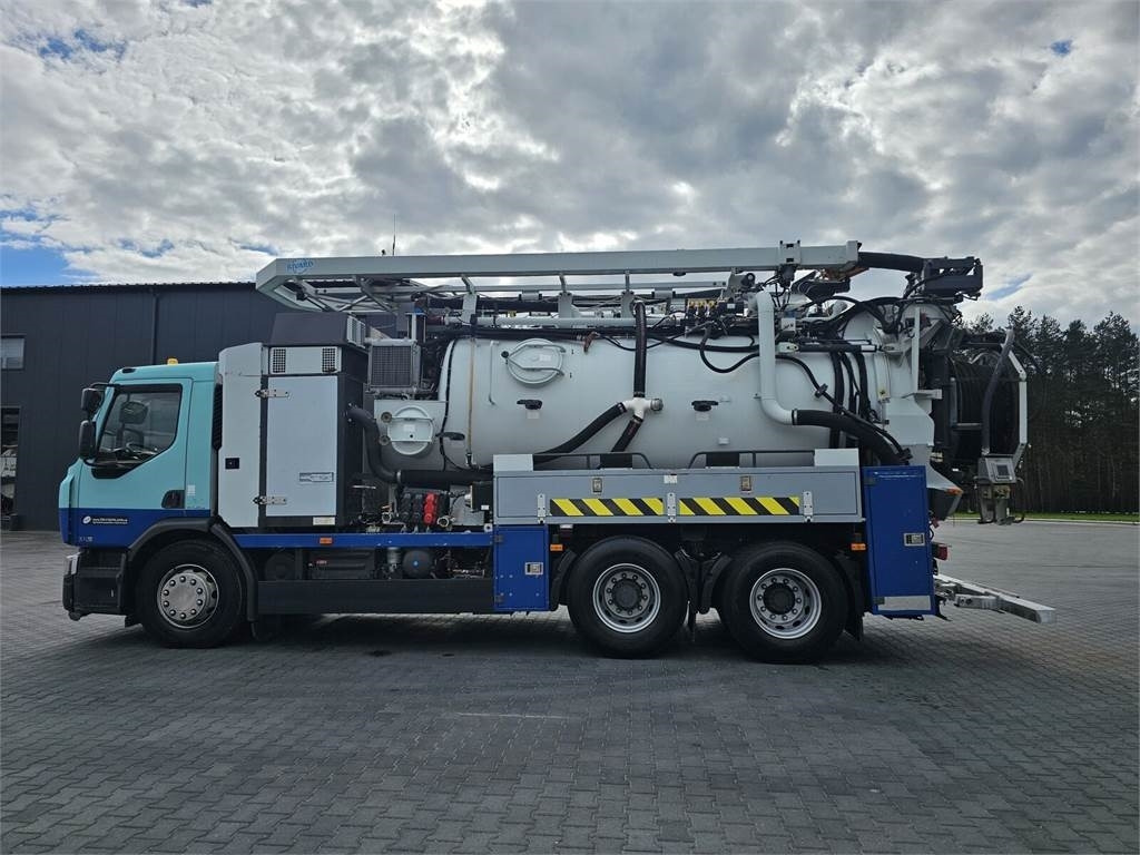 Renault 6x4 WUKO RIVARD RECYTLING for collecting liquid wa - Camion hydrocureur: photos 3 Renault 6x4 WUKO RIVARD RECYTLING for collecting liquid wa - Camion hydrocureur: photos 3
