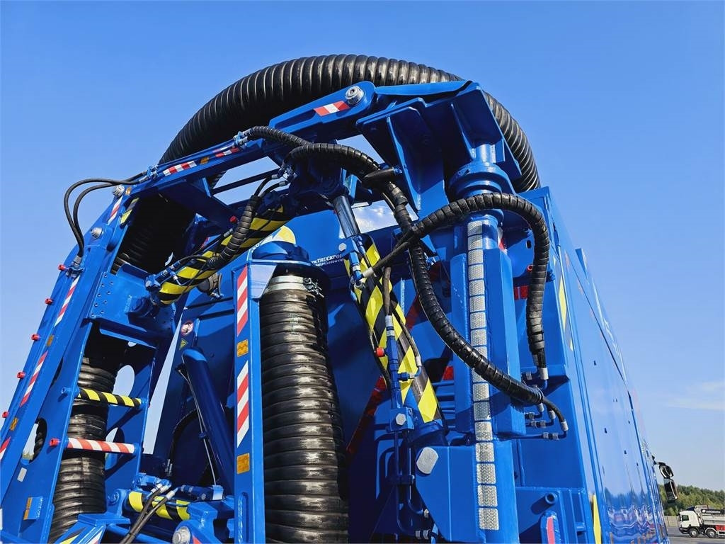Véhicule de voirie/ Spécial Iveco MTS 4 x TURBINE MTS 4 x TURBINE Saugbagger vacuum: photos 18