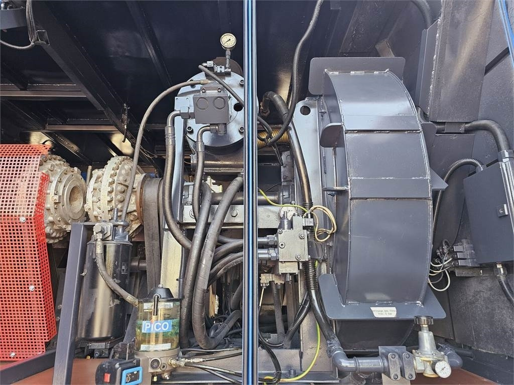 Véhicule de voirie/ Spécial Iveco MTS 4 x TURBINE MTS 4 x TURBINE Saugbagger vacuum: photos 12