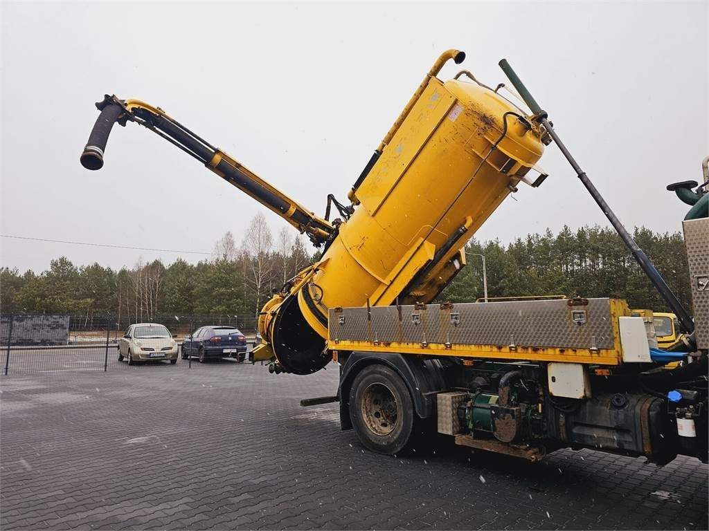 Camion hydrocureur Volvo FULLER TANKERS 2008 WUKO for collecting liquid was: photos 28