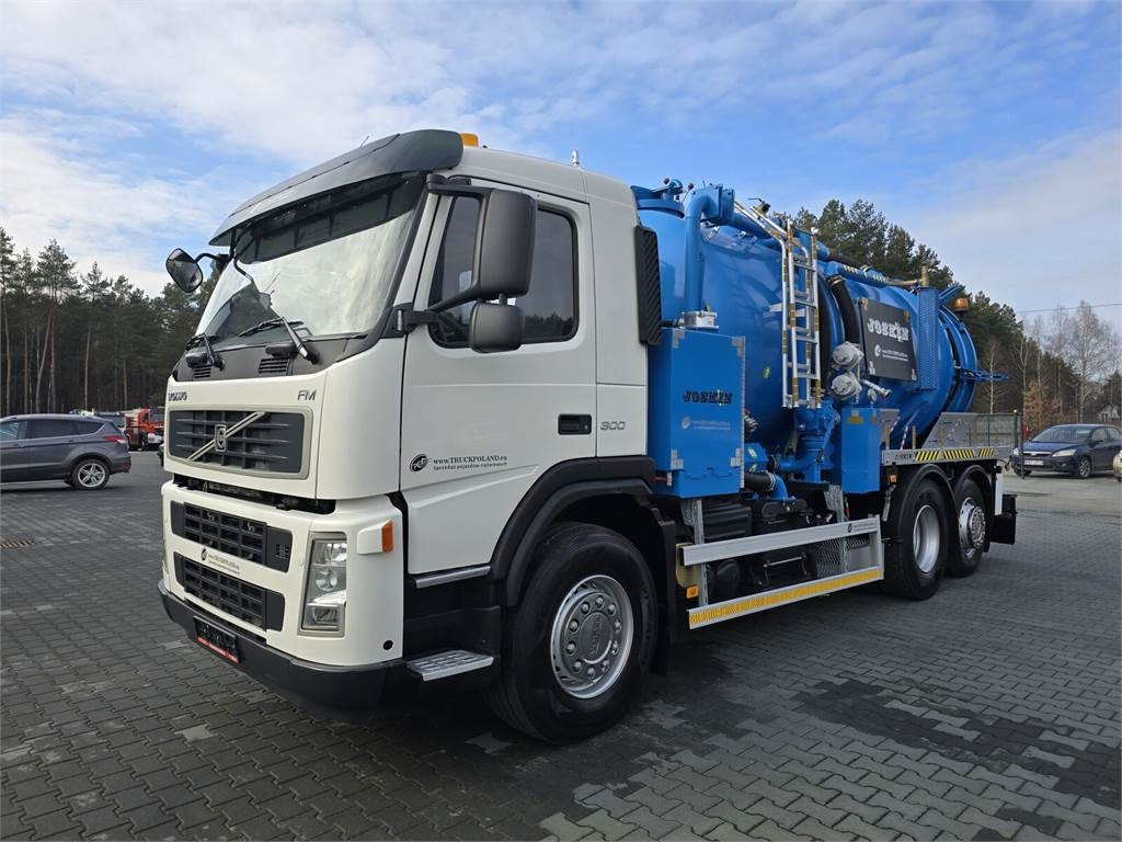 Volvo JOSKIN WUKO FOR CLEANING CHANNELS COMBI - Camion hydrocureur: photos 3 Volvo JOSKIN WUKO FOR CLEANING CHANNELS COMBI - Camion hydrocureur: photos 3