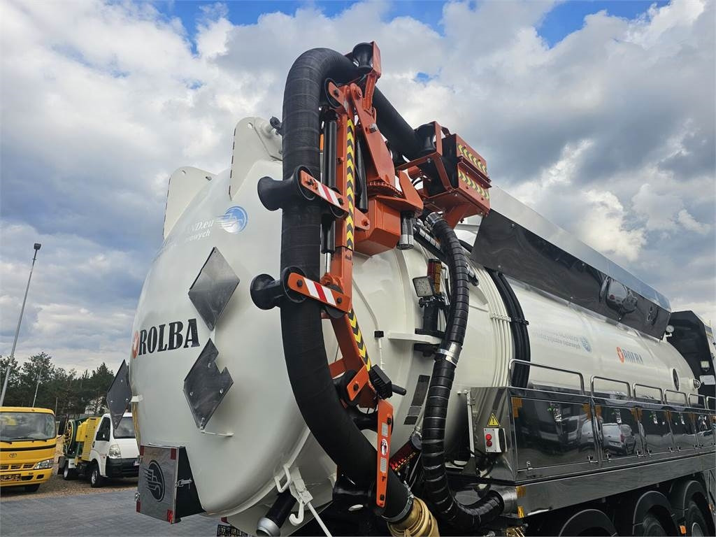 Camion hydrocureur Volvo WUKO ADR ROLBA FOR CLEANING CHANNELS COMBI: photos 16