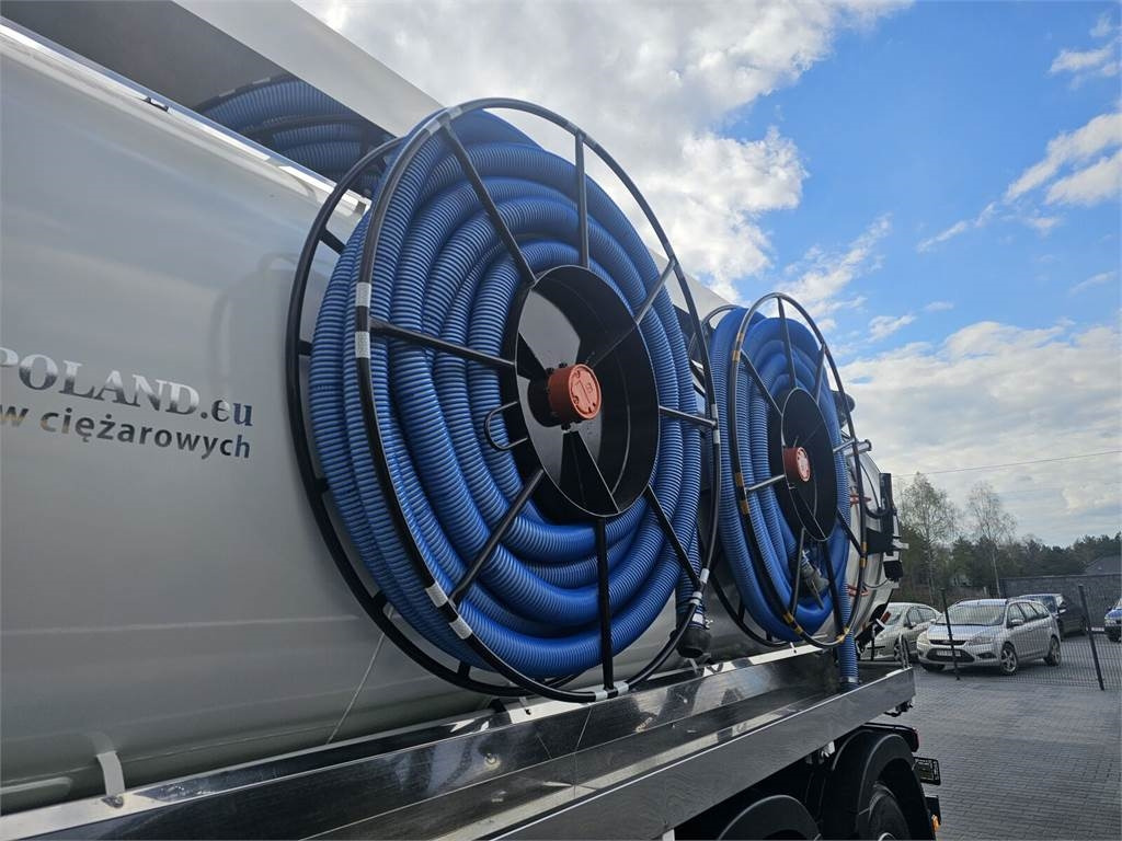 Camion hydrocureur Volvo WUKO ADR ROLBA FOR CLEANING CHANNELS COMBI: photos 12