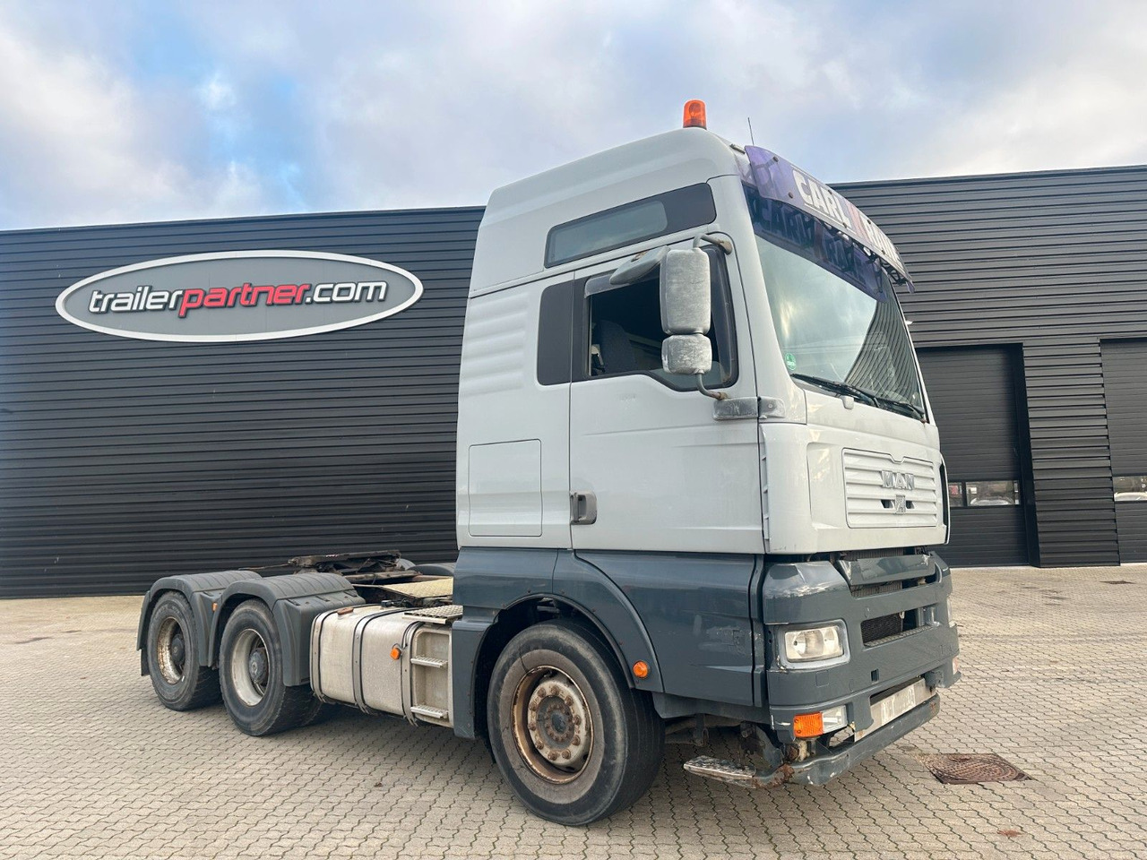 MAN TGA 26.530 6x4 / 120 T - Tracteur routier: photos 1 MAN TGA 26.530 6x4 / 120 T - Tracteur routier: photos 1