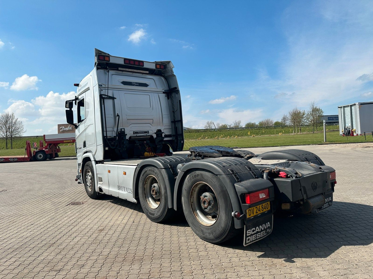 Scania R 730 6x4 Scania R 730 V8 6x4 - Tracteur routier: photos 5 Scania R 730 6x4 Scania R 730 V8 6x4 - Tracteur routier: photos 5