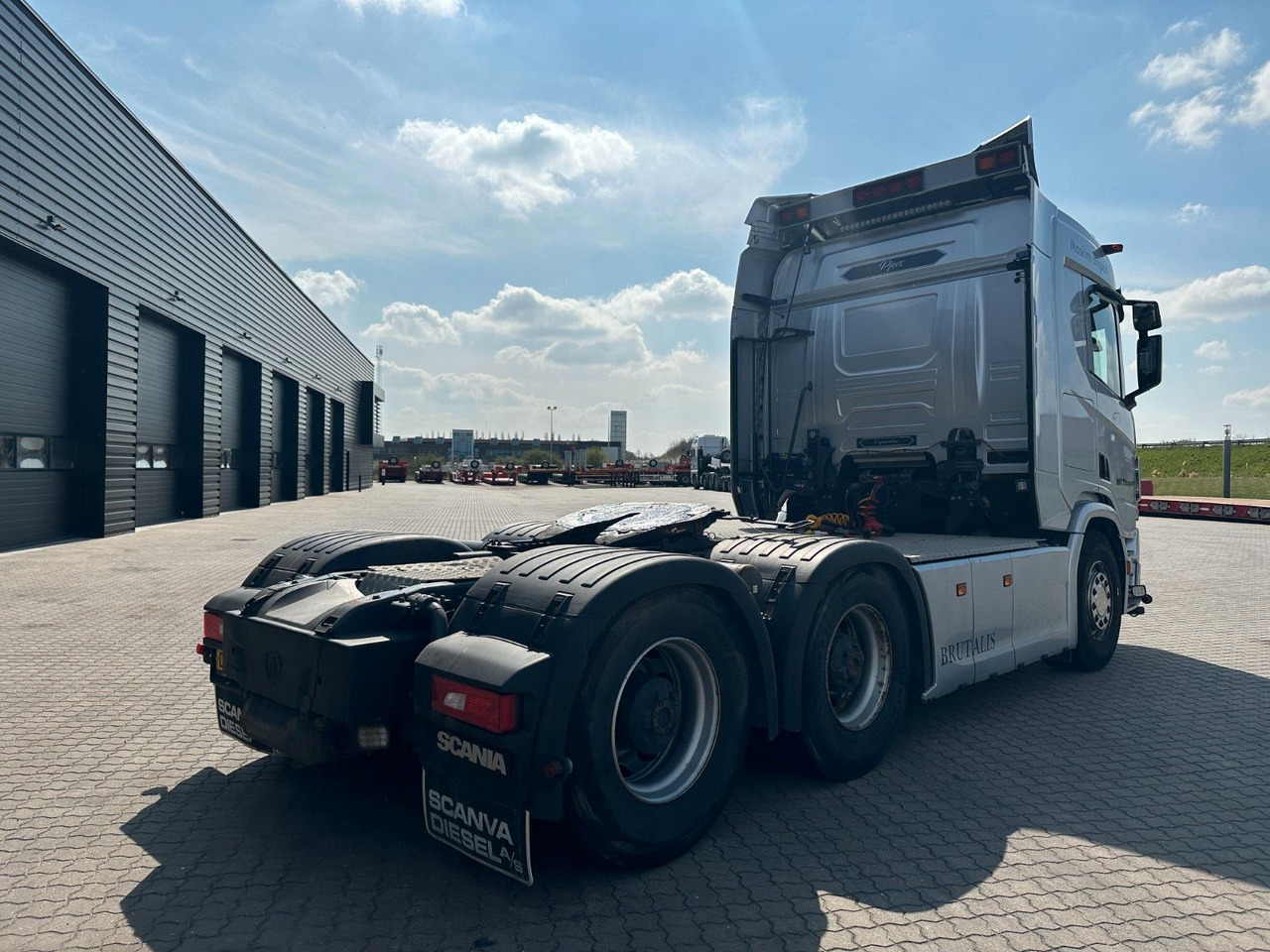 Scania R 730 6x4 Scania R 730 V8 6x4 - Tracteur routier: photos 3 Scania R 730 6x4 Scania R 730 V8 6x4 - Tracteur routier: photos 3