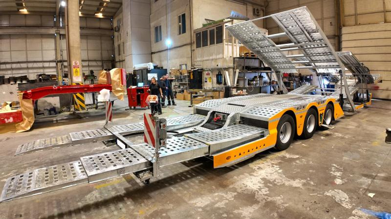 Eroglu 3 Axle Trucks Carriers - Semi-remorque porte-voitures: photos 3 Eroglu 3 Axle Trucks Carriers - Semi-remorque porte-voitures: photos 3