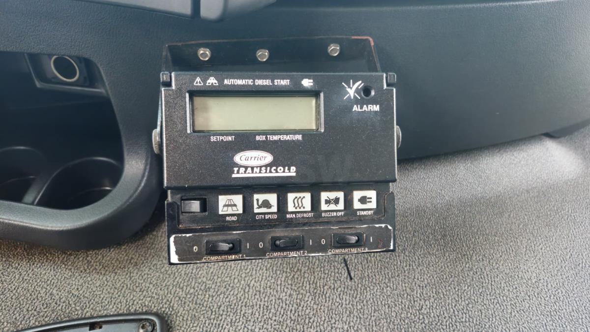 Camion frigorifique Renault D WIDE: photos 20 Camion frigorifique Renault D WIDE: photos 20