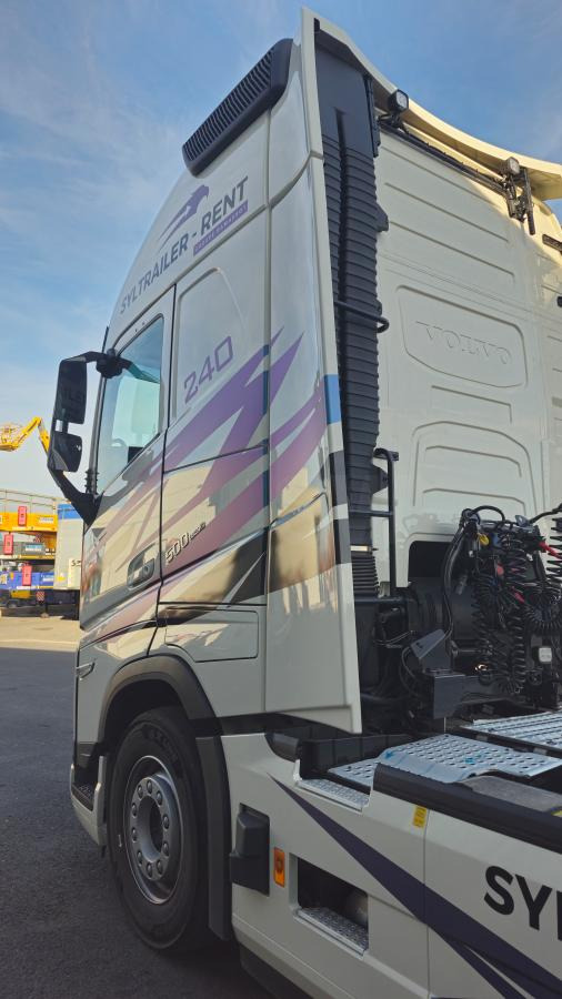 Volvo FH 500 AERO Globetrotter XXL (Location / Rent) - Tracteur routier: photos 4 Volvo FH 500 AERO Globetrotter XXL (Location / Rent) - Tracteur routier: photos 4