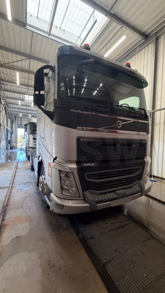 Volvo FH 500 - Tracteur routier: photos 1 Volvo FH 500 - Tracteur routier: photos 1