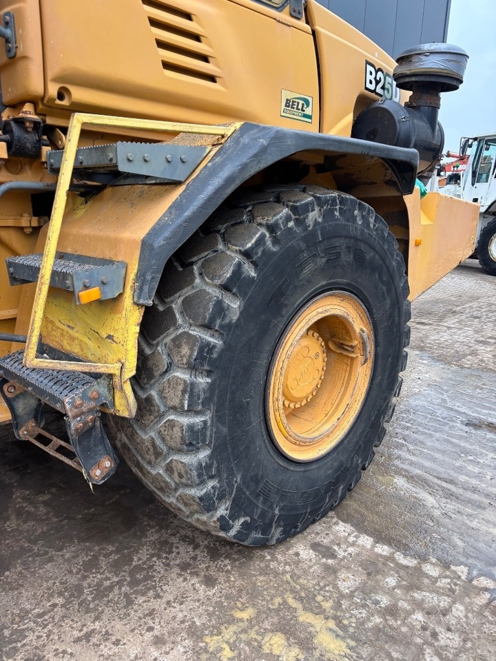 Tombereau articulé Bell B 25 D - B25D - B 30: photos 28