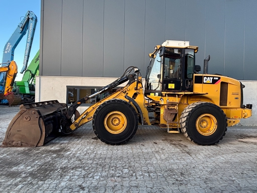 CAT 930 H - 930H - 928H - Chargeuse sur pneus: photos 2 CAT 930 H - 930H - 928H - Chargeuse sur pneus: photos 2