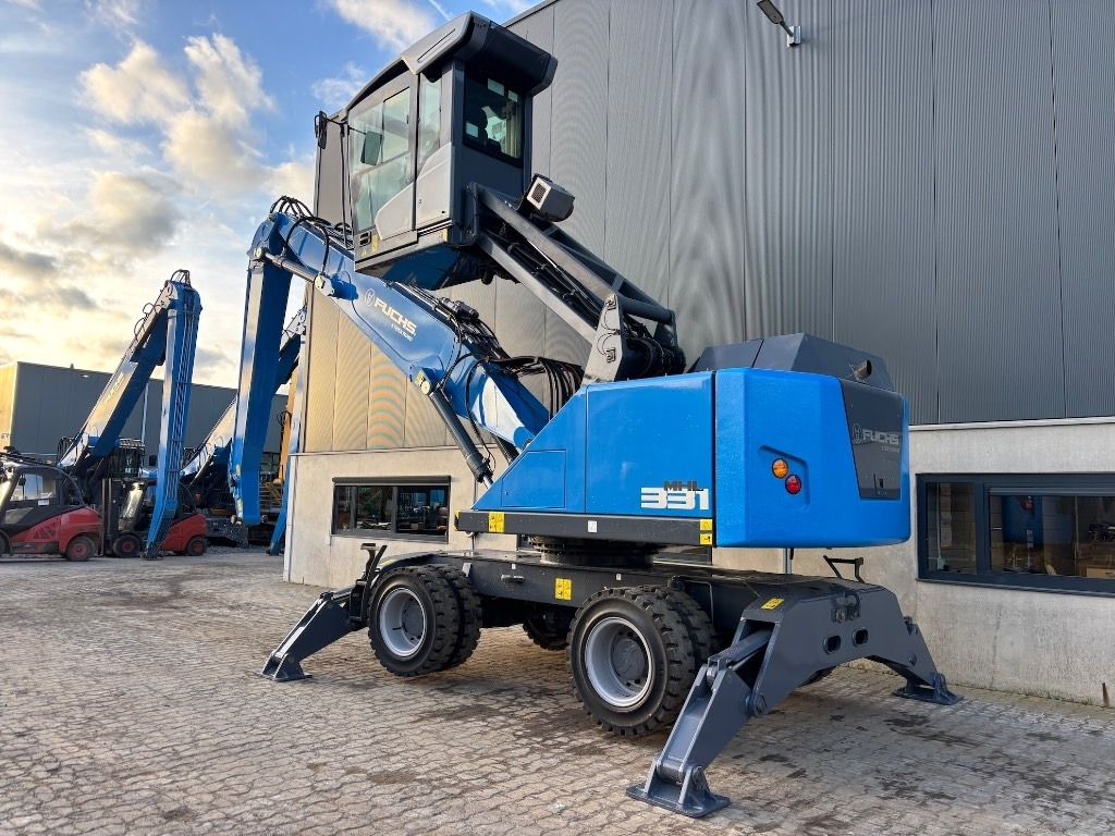 Fuchs MHL 331 F - MHL331 - MHL335 - Pelle de manutention: photos 3 Fuchs MHL 331 F - MHL331 - MHL335 - Pelle de manutention: photos 3