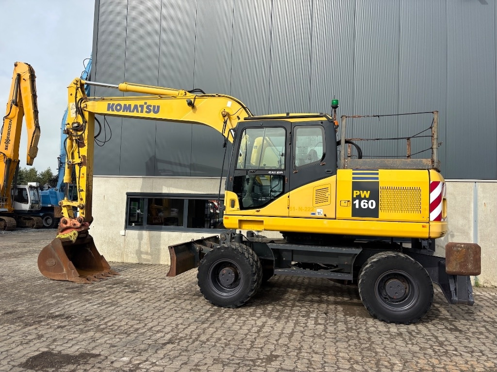 Komatsu PW 160-7 - PW160 - PW 160 - PW 180 - PW 140  - Pelle sur pneus: photos 3 Komatsu PW 160-7 - PW160 - PW 160 - PW 180 - PW 140  - Pelle sur pneus: photos 3