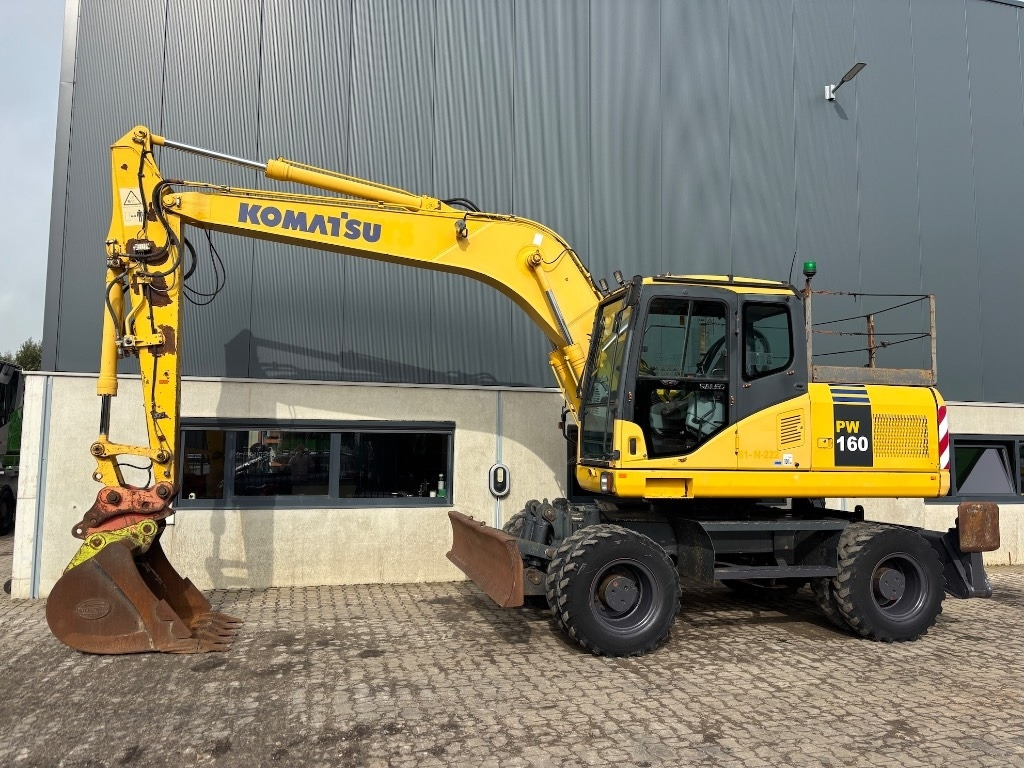Komatsu PW 160-7 - PW160 - PW 160 - PW 180 - PW 140  - Pelle sur pneus: photos 2 Komatsu PW 160-7 - PW160 - PW 160 - PW 180 - PW 140  - Pelle sur pneus: photos 2
