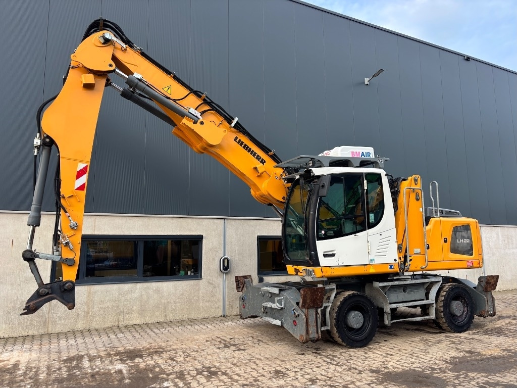 Liebherr LH 22 M - LH 22 - LH22 - LH24 - Pelle de manutention: photos 4 Liebherr LH 22 M - LH 22 - LH22 - LH24 - Pelle de manutention: photos 4