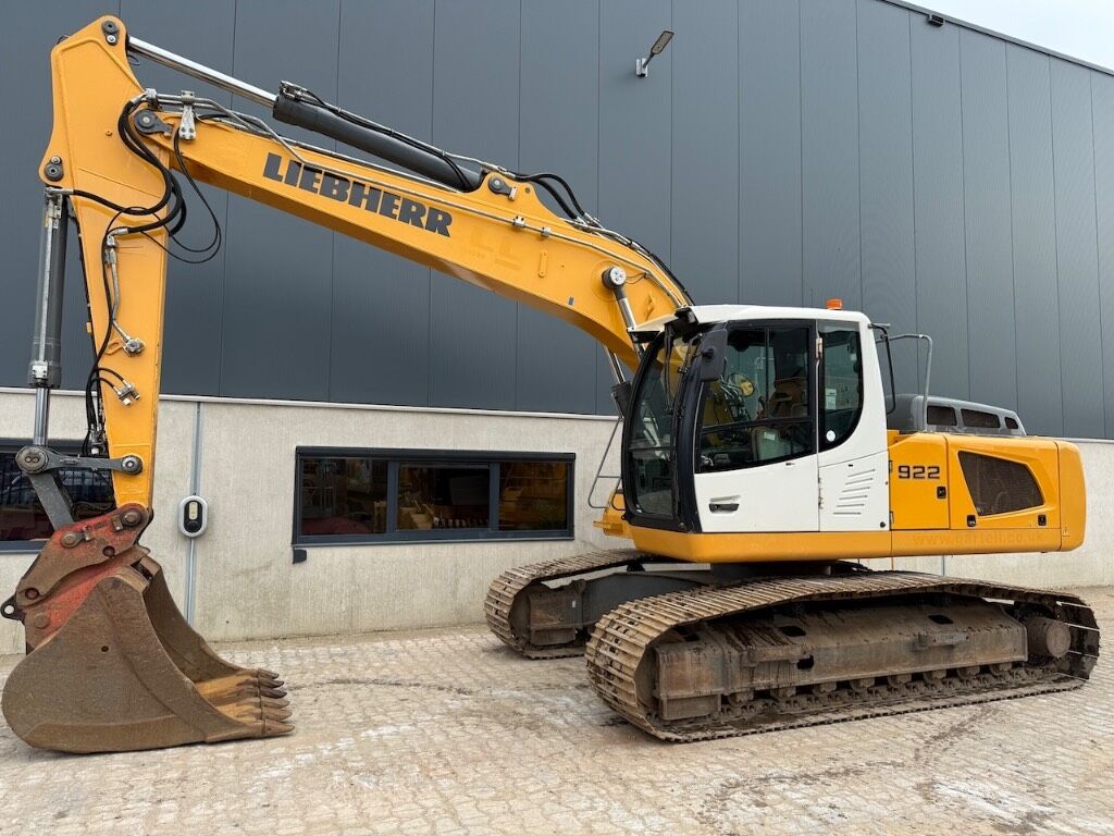 Liebherr R 922 LC - R922LC - R 922 - Pelle sur chenille: photos 1 Liebherr R 922 LC - R922LC - R 922 - Pelle sur chenille: photos 1