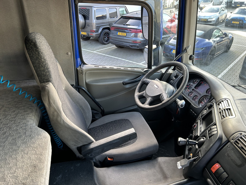DAF CF 75 310 Euro 5 / Curtainside Box / Loadlift / Trailer Coupling - Camion à rideaux coulissants: photos 3 DAF CF 75 310 Euro 5 / Curtainside Box / Loadlift / Trailer Coupling - Camion à rideaux coulissants: photos 3