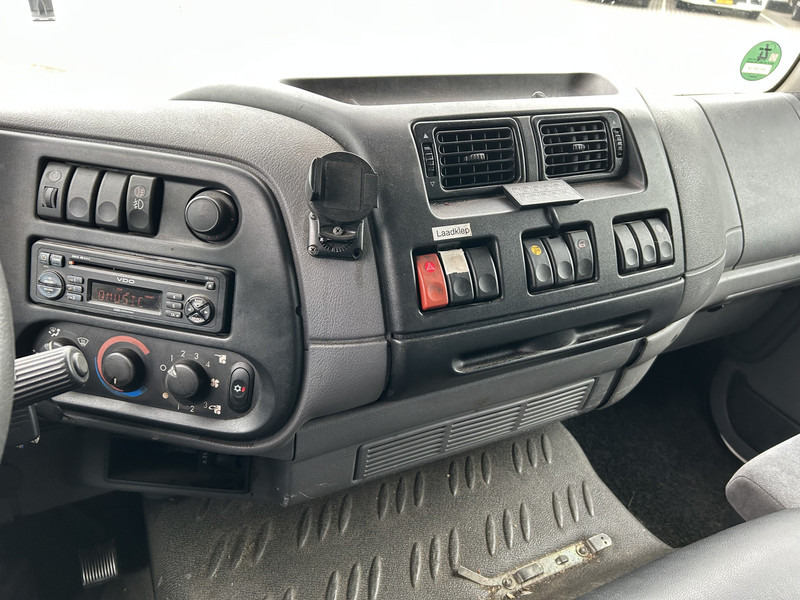 DAF LF55 220 Euro 4 / 12 Ton / 673 dkm / Box / Loadlift / APK TUV 01-26 - Camion fourgon: photos 5 DAF LF55 220 Euro 4 / 12 Ton / 673 dkm / Box / Loadlift / APK TUV 01-26 - Camion fourgon: photos 5