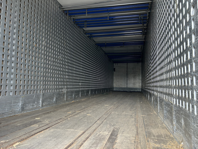 Krone SDP 27 / Box - Confectie / 3 axle BPW Drum / NL Trailer - Semi-remorque fourgon: photos 3 Krone SDP 27 / Box - Confectie / 3 axle BPW Drum / NL Trailer - Semi-remorque fourgon: photos 3