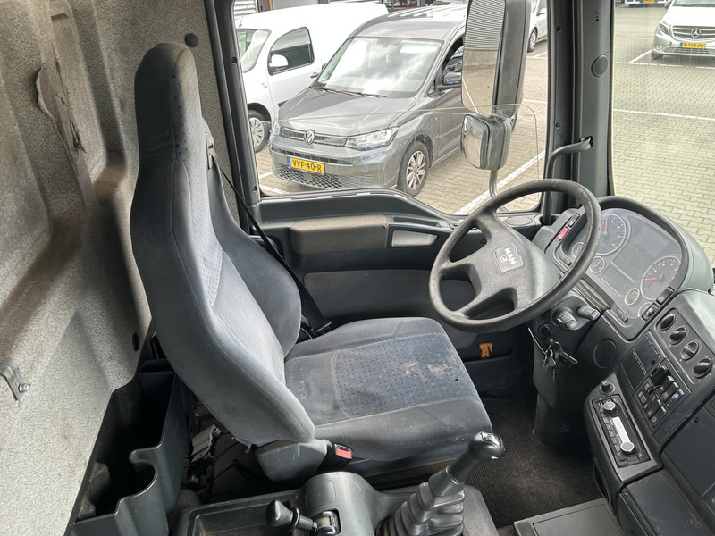 MAN TGL 12.180 E4 / Manual / 12 Ton / 605 dkm / Box / Loadlift / APK TUV 04-26 - Camion fourgon: photos 3 MAN TGL 12.180 E4 / Manual / 12 Ton / 605 dkm / Box / Loadlift / APK TUV 04-26 - Camion fourgon: photos 3