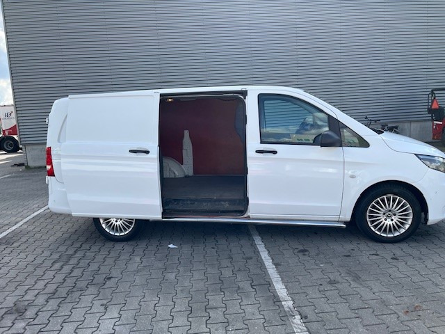 Mercedes-Benz Vito 109 CDI Lang / Airco / Cruise / Trekhaak / APK 01-26 - Fourgonnette: photos 3 Mercedes-Benz Vito 109 CDI Lang / Airco / Cruise / Trekhaak / APK 01-26 - Fourgonnette: photos 3