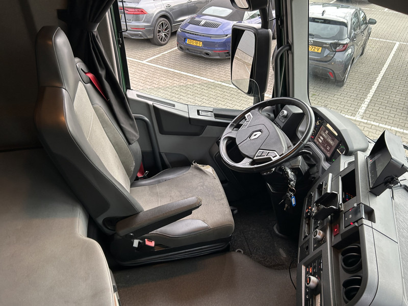 Renault T 380 Comfort / 820 dkm / Curtainside / Loadlift / APK TUV 02-26 - Camion à rideaux coulissants: photos 3 Renault T 380 Comfort / 820 dkm / Curtainside / Loadlift / APK TUV 02-26 - Camion à rideaux coulissants: photos 3