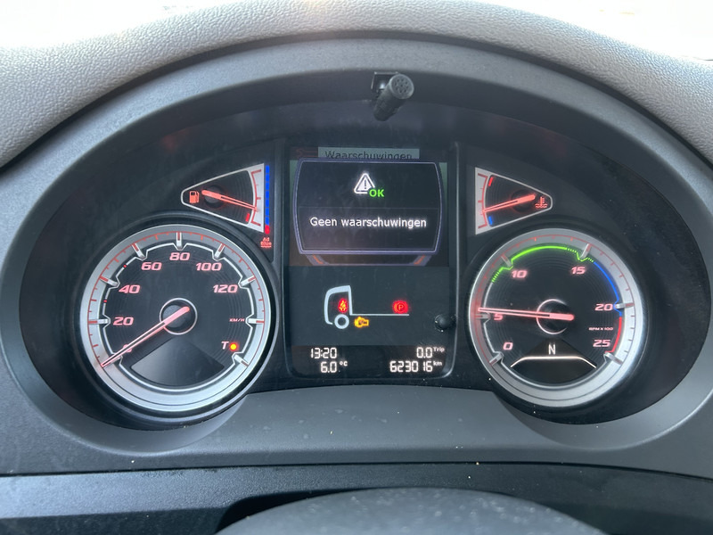 DAF CF 410 FT Space Cab / 623 dkm / New Tacho V2 / APK TUV 03-26 - Tracteur routier: photos 4 DAF CF 410 FT Space Cab / 623 dkm / New Tacho V2 / APK TUV 03-26 - Tracteur routier: photos 4