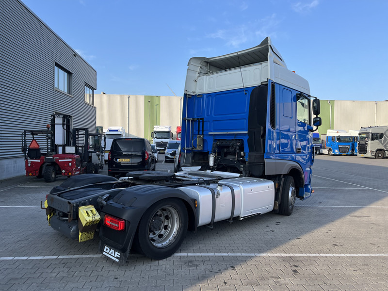 DAF XF 440 FT SC / Mega - Low Deck / 2 Tanks / Stand Klima / New Tacho V2 - Tracteur routier: photos 2 DAF XF 440 FT SC / Mega - Low Deck / 2 Tanks / Stand Klima / New Tacho V2 - Tracteur routier: photos 2
