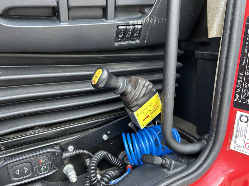 Tracteur routier DAF XF 480 FT SC / 708 dkm / PTO Hydraulic / Stand Airco / APK TUV 06-26: photos 9 Tracteur routier DAF XF 480 FT SC / 708 dkm / PTO Hydraulic / Stand Airco / APK TUV 06-26: photos 9