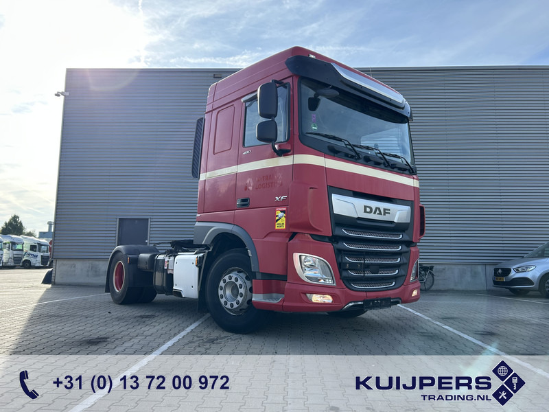 DAF XF 480 FT SC / 708 dkm / PTO Hydraulic / Stand Airco / APK TUV 06-26 - Tracteur routier: photos 1 DAF XF 480 FT SC / 708 dkm / PTO Hydraulic / Stand Airco / APK TUV 06-26 - Tracteur routier: photos 1