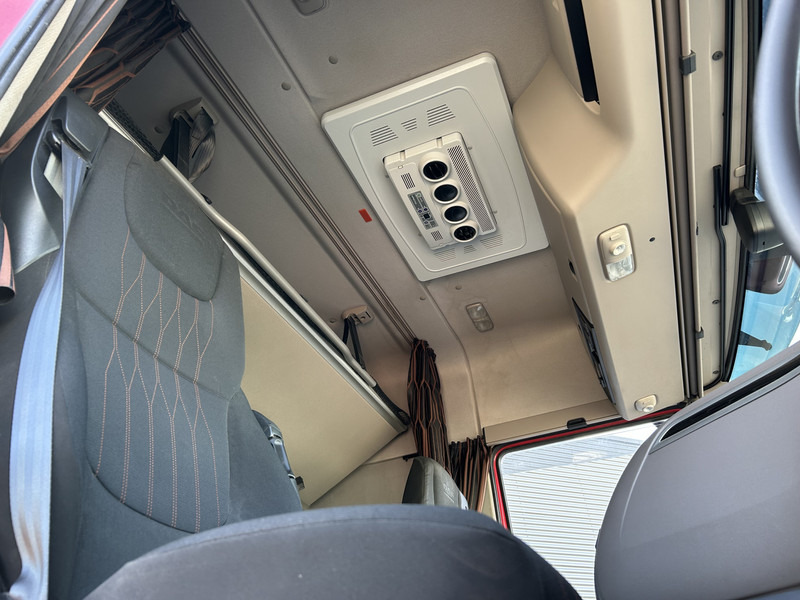 Tracteur routier DAF XF 480 FT SC / 708 dkm / PTO Hydraulic / Stand Airco / APK TUV 06-26: photos 14 Tracteur routier DAF XF 480 FT SC / 708 dkm / PTO Hydraulic / Stand Airco / APK TUV 06-26: photos 14