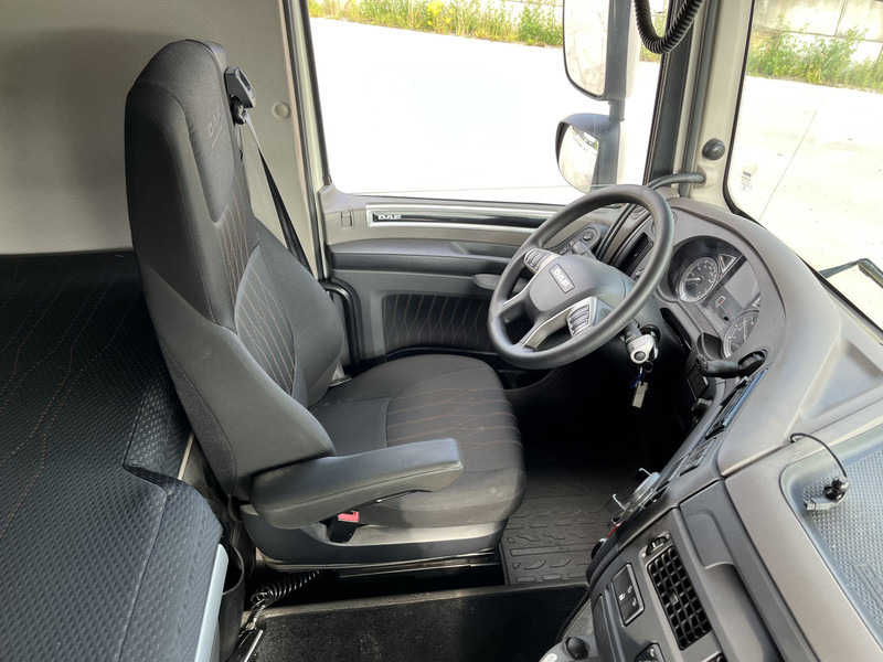 DAF XF 480 FTP Space Cab / 414 dkm / Stand Klima / NL Truck - Tracteur routier: photos 3 DAF XF 480 FTP Space Cab / 414 dkm / Stand Klima / NL Truck - Tracteur routier: photos 3