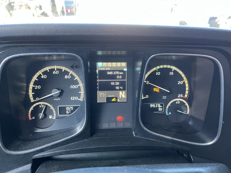 Mercedes-Benz Actros 1842 Streamspace / 945 dkm / 2 Tanks / NL Truck - Tracteur routier: photos 4 Mercedes-Benz Actros 1842 Streamspace / 945 dkm / 2 Tanks / NL Truck - Tracteur routier: photos 4