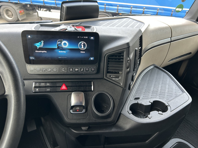 Mercedes-Benz Actros 1845 Gigaspace / Tacho V2 / PTO - Hydraulic / Stand Airco / APK TUV 11-26 - Tracteur routier: photos 5 Mercedes-Benz Actros 1845 Gigaspace / Tacho V2 / PTO - Hydraulic / Stand Airco / APK TUV 11-26 - Tracteur routier: photos 5