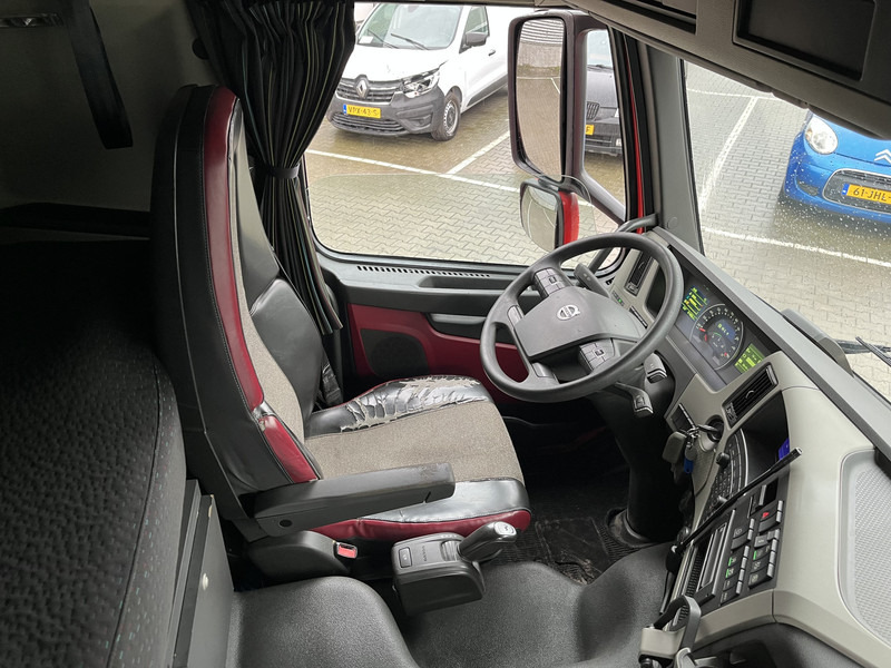 Volvo FM 410 Globetrotter / 814 dkm / VEB+ / Smart Tacho V2 / NL Truck - Tracteur routier: photos 3 Volvo FM 410 Globetrotter / 814 dkm / VEB+ / Smart Tacho V2 / NL Truck - Tracteur routier: photos 3