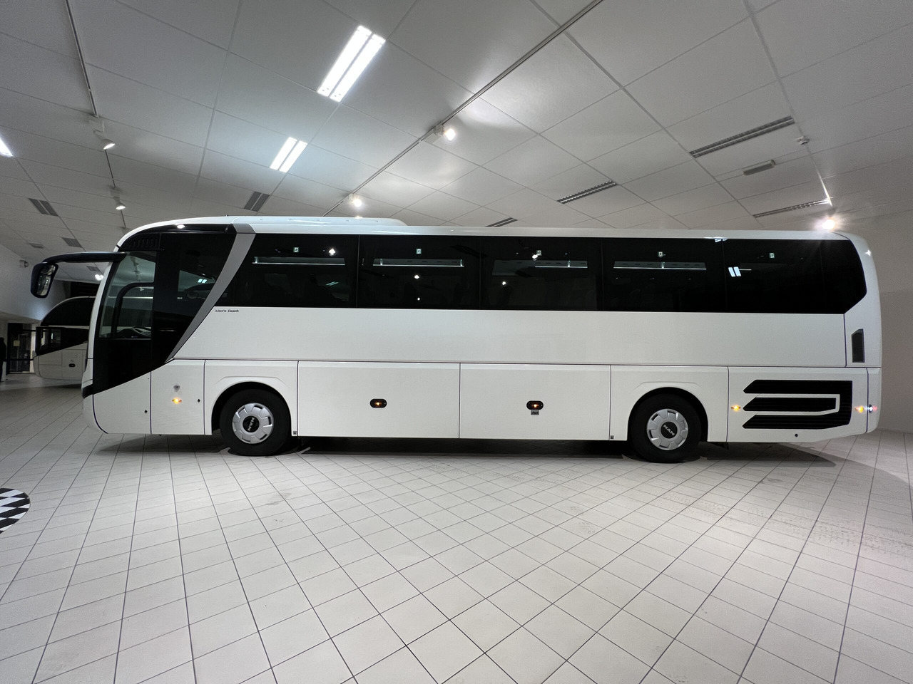 MAN Lions Coach R07 Euro 6E - Autocar: photos 4 MAN Lions Coach R07 Euro 6E - Autocar: photos 4