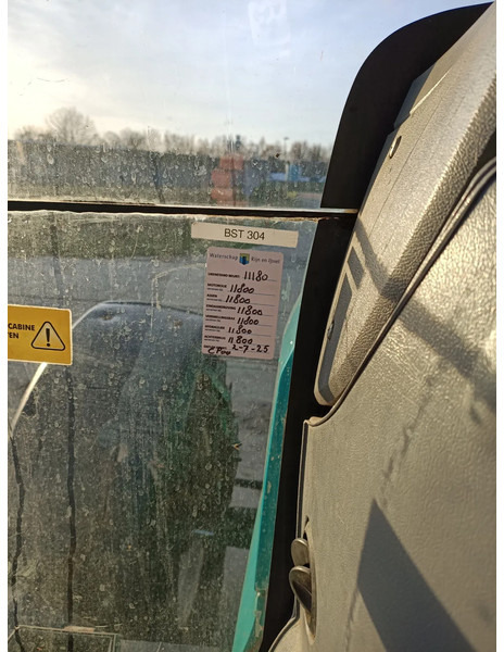 Tracteur agricole New Holland TS135A TS135A: photos 16 Tracteur agricole New Holland TS135A TS135A: photos 16