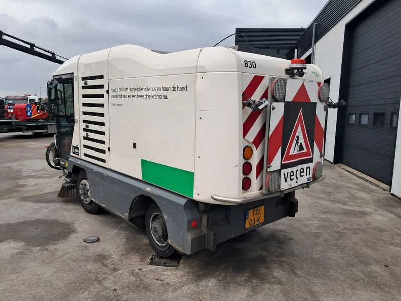 Ravo 540 540 - Balayeuse de voirie: photos 3 Ravo 540 540 - Balayeuse de voirie: photos 3