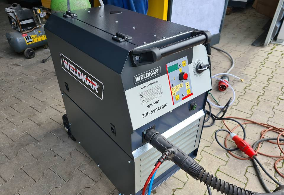SPAWARKA MIG WELDKAR 300 Synergic 300A - Equipement de soudage: photos 1 SPAWARKA MIG WELDKAR 300 Synergic 300A - Equipement de soudage: photos 1