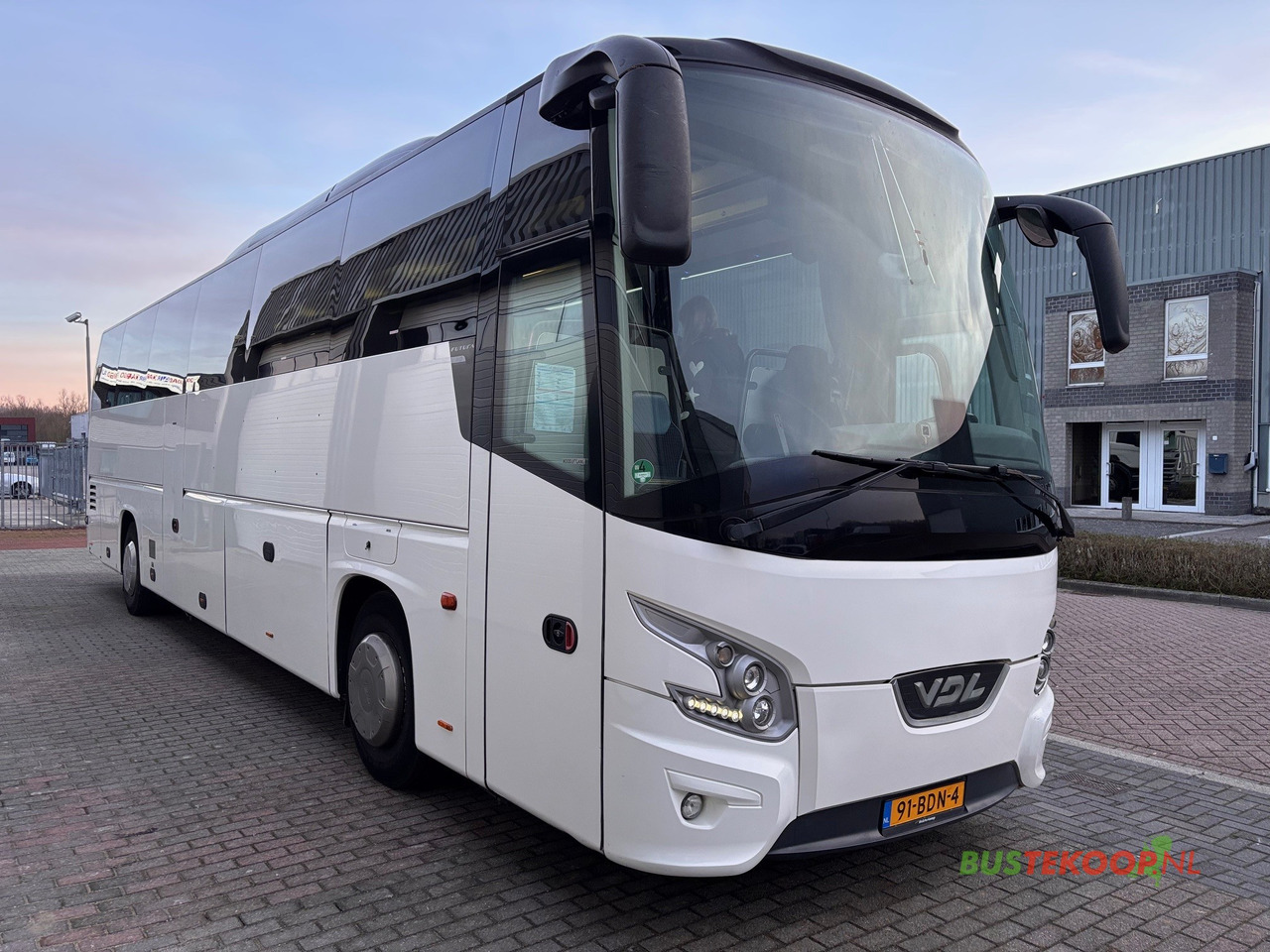 VDL Futura FHD2-129/410 - Autre matériel: photos 1 VDL Futura FHD2-129/410 - Autre matériel: photos 1