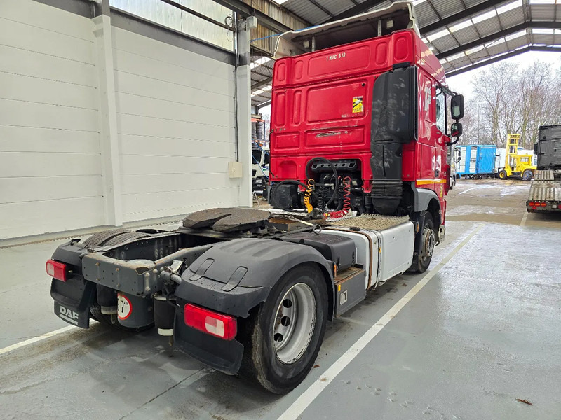 DAF XF 106.460 INTARDER / MANUEL / SPACECAB - Tracteur routier: photos 5 DAF XF 106.460 INTARDER / MANUEL / SPACECAB - Tracteur routier: photos 5