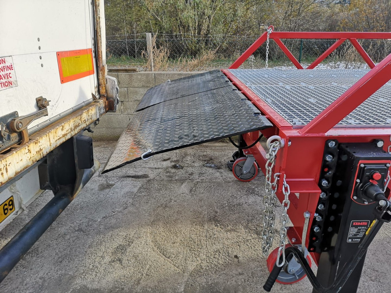 Rampe de chargement neuf Loading Ramp with with hydraulic tilting bridge -  AZ RAMP - STAR- 15T. 15 ton capacity: photos 12